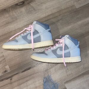 Nike dunks high certified fresh particle grey Size 6.5 W